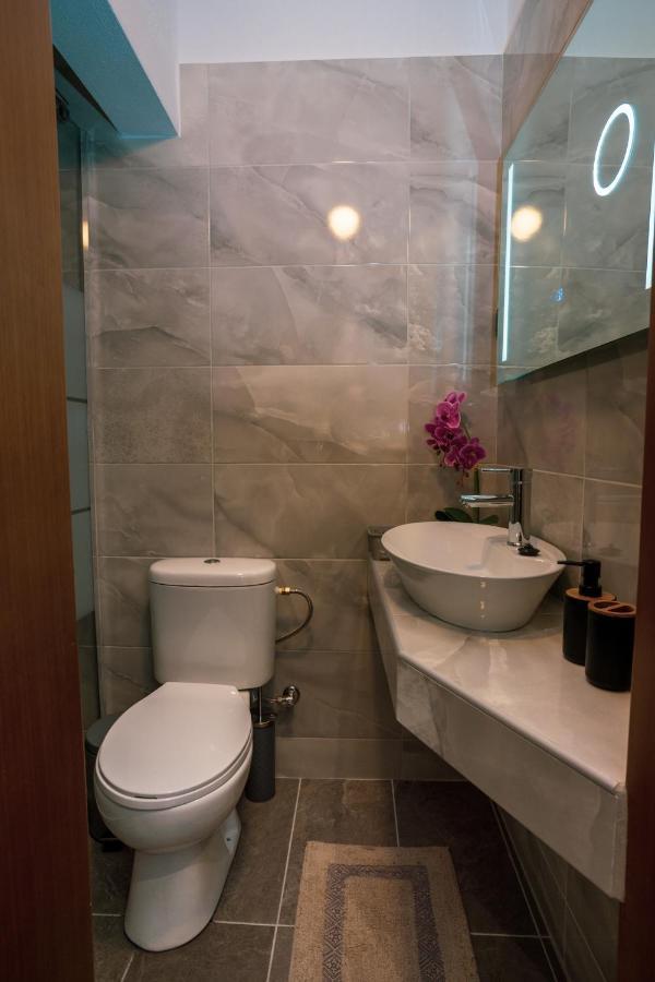 Seashell Luxury Apartment Нікіті Екстер'єр фото