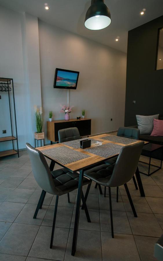 Seashell Luxury Apartment Нікіті Екстер'єр фото