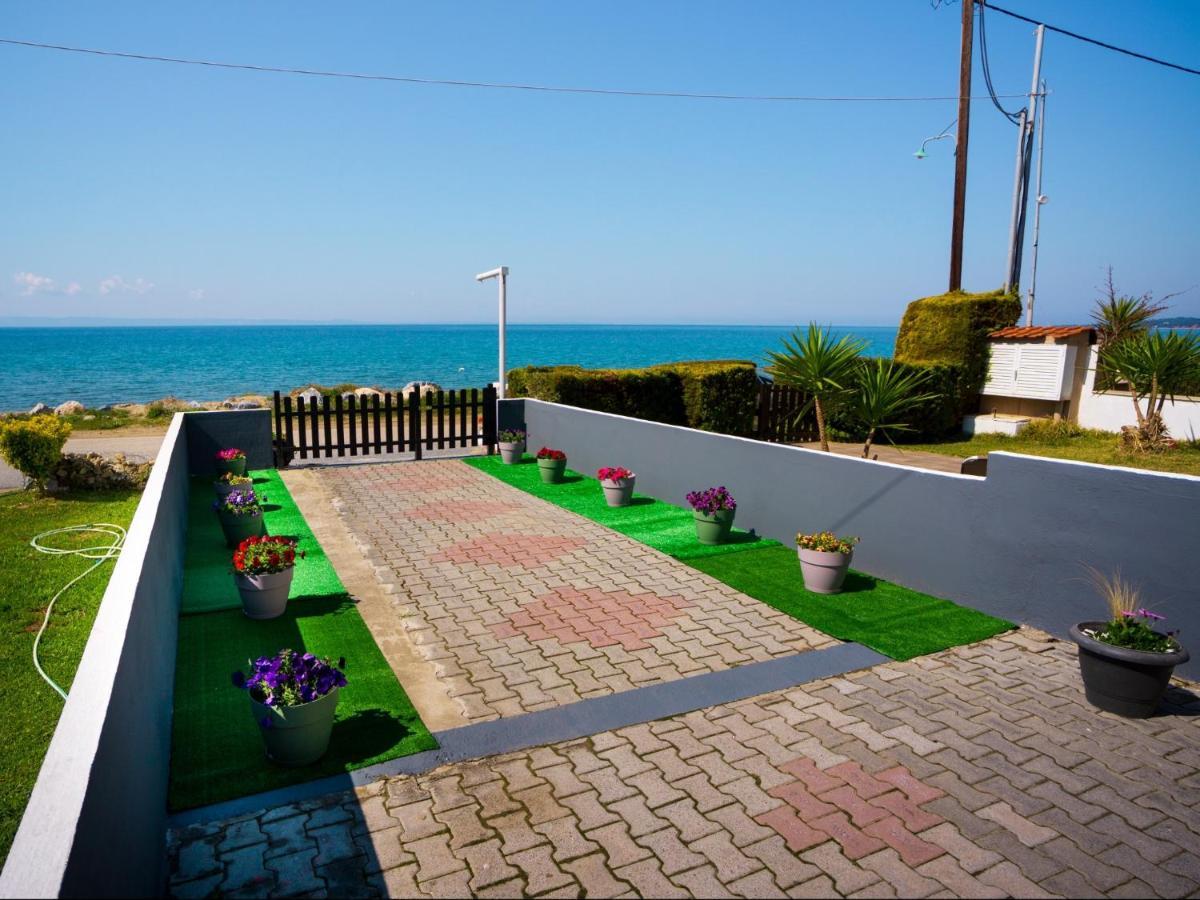 Seashell Luxury Apartment Нікіті Екстер'єр фото